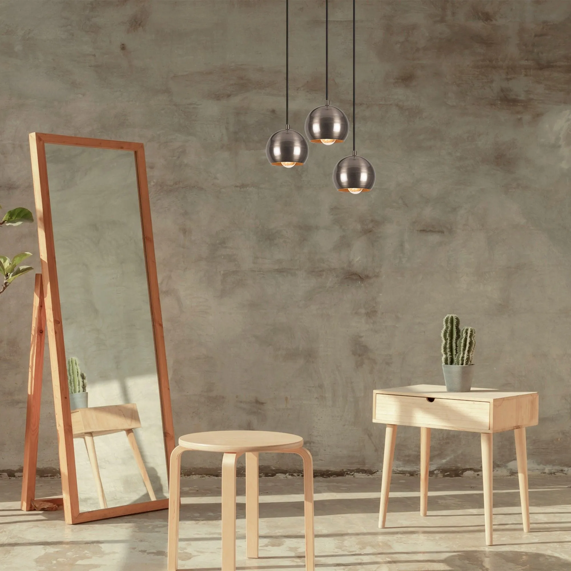 Lustre Sheen | 35 cm de diamètre | 111 cm de hauteur | Platine