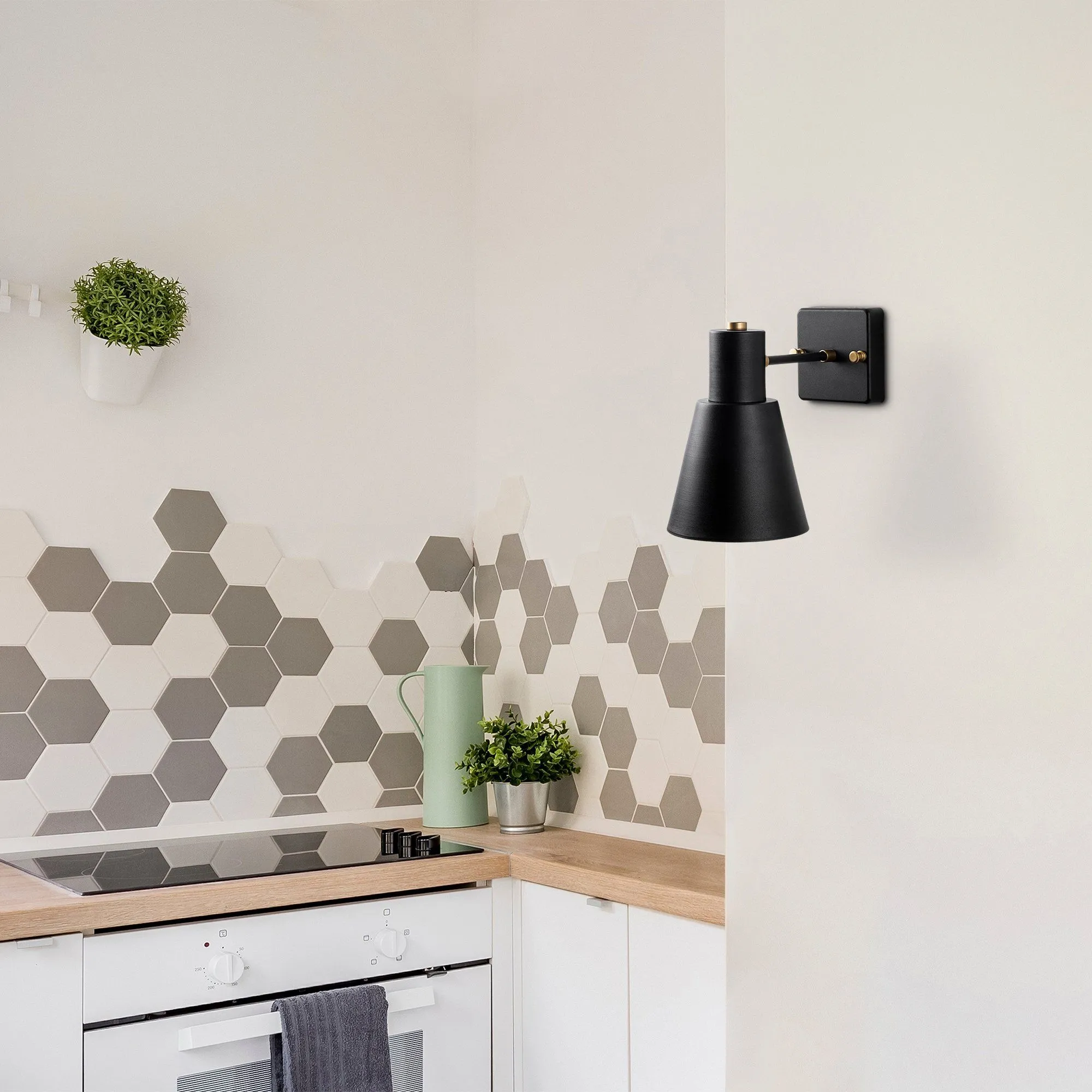 Funnel Applique | CORPS EN MÉTAL | Noir, Or