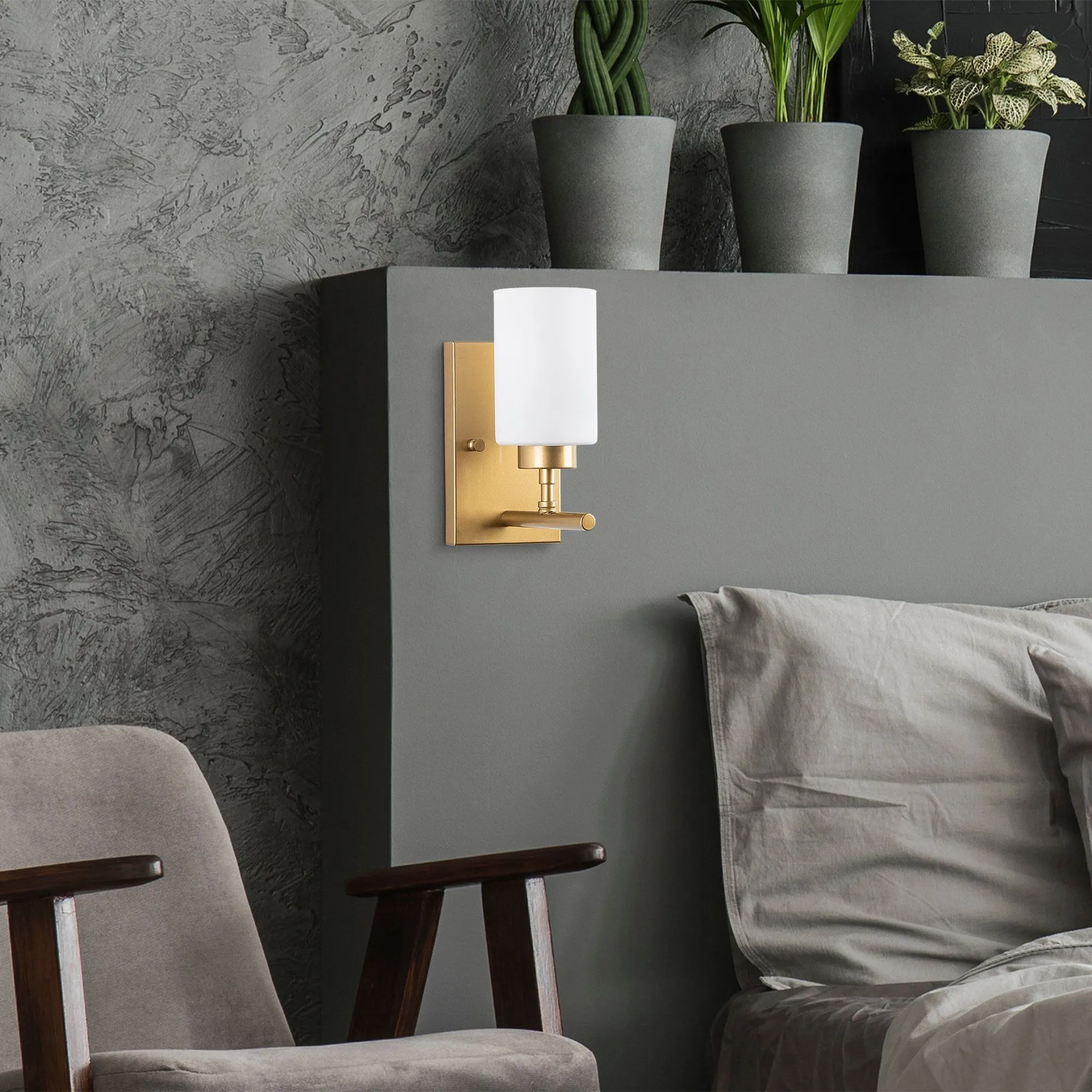 Fulgor Wall Lamp | Metal Body | Glass Cap | Gold