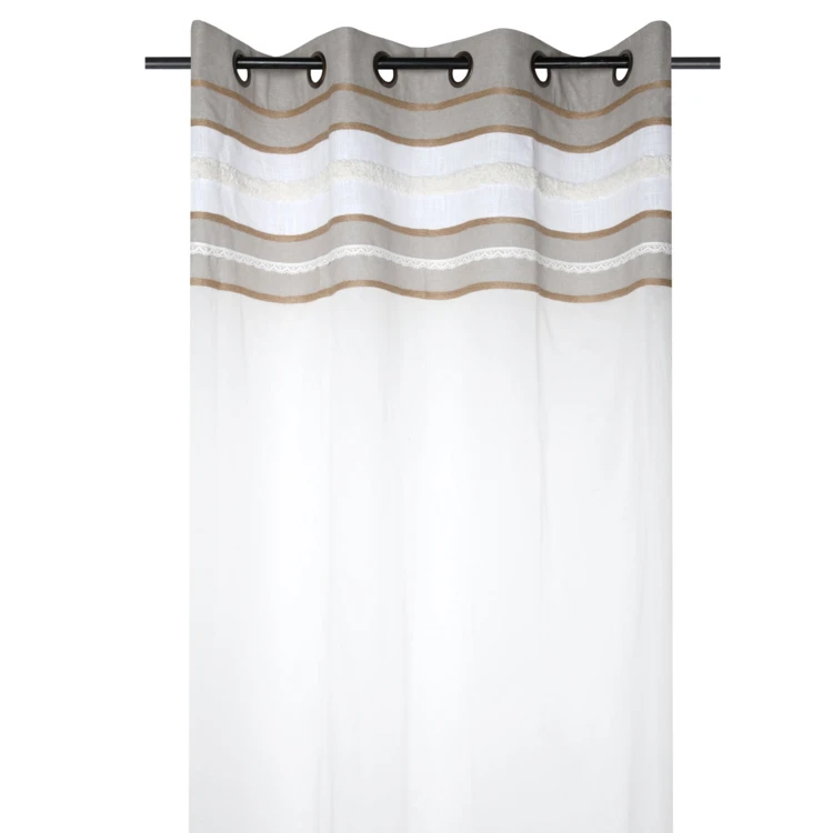 Voilage tamisant esprit campagne chic