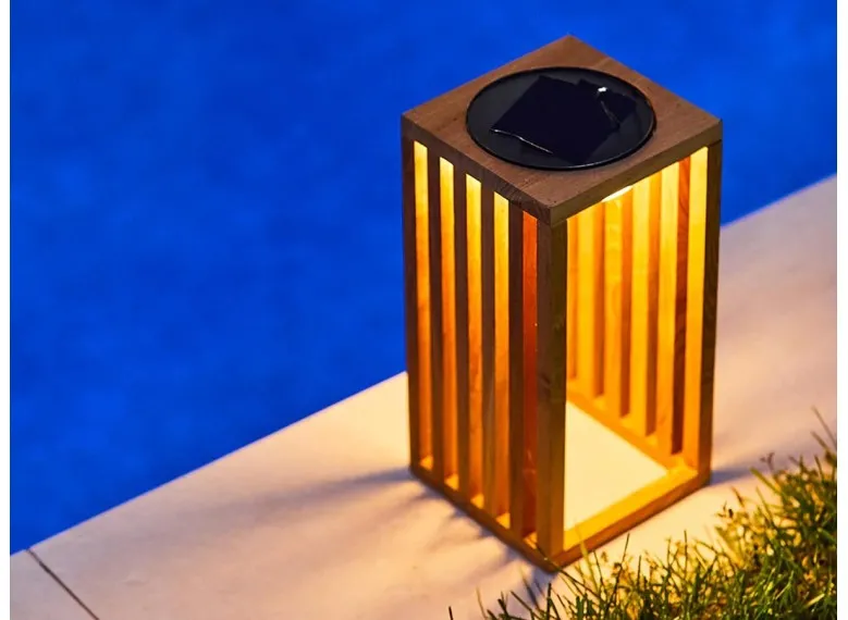 Lanterne solaire CHENNAI - 75 lumens - 15 x 15 x H 30 cm - LUMISKY