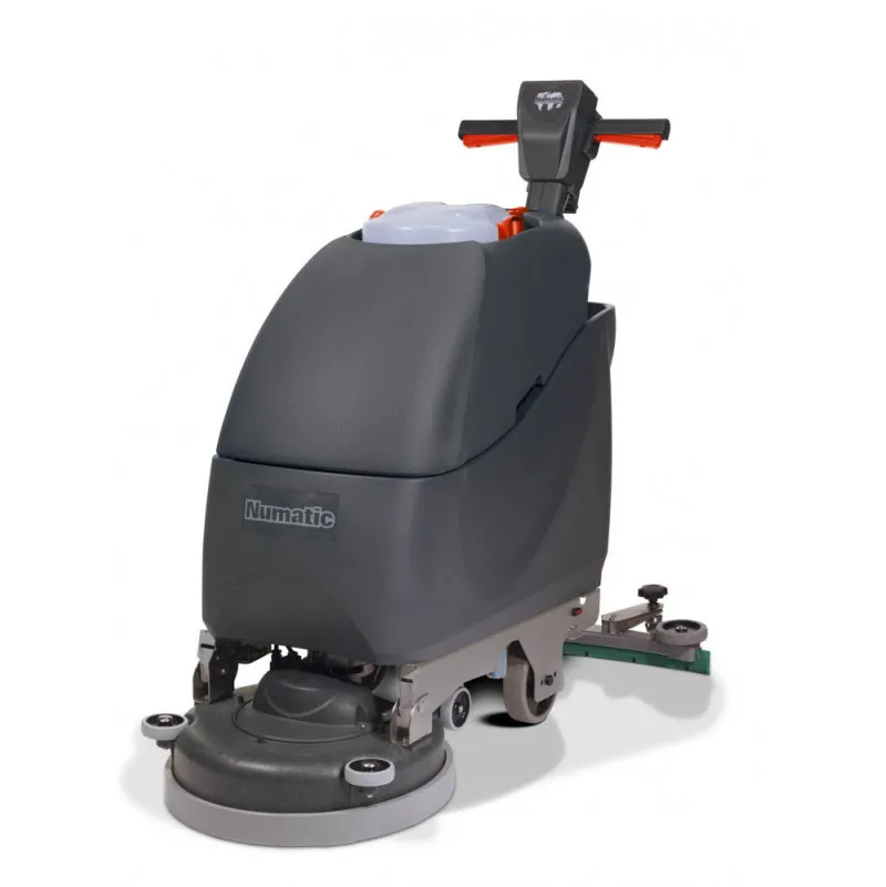 TGB4045 NUMATIC avec batteries gel + chargeur intégré , brosse - autonomie 2h30