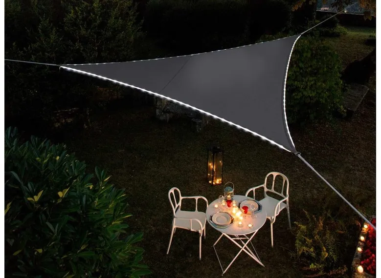 Voile d'ombrage triangulaire à leds solaires 3,60 x 3,60 x 3,60 m - Jardiline